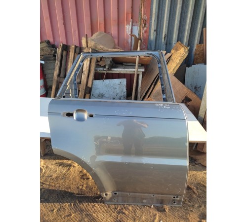 Дверь (задняя правая)