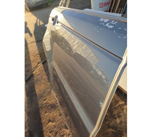 Дверь (задняя правая)