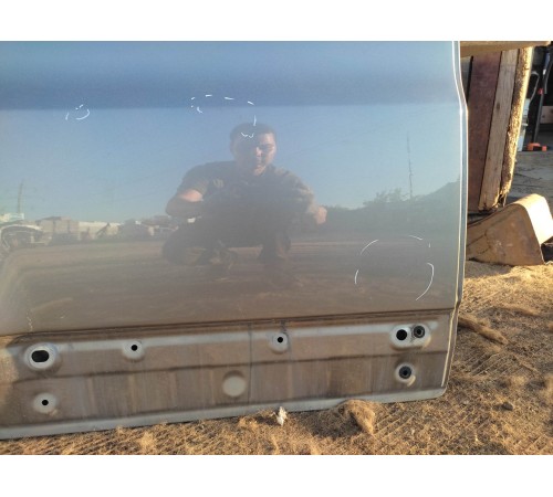 Дверь (задняя правая)