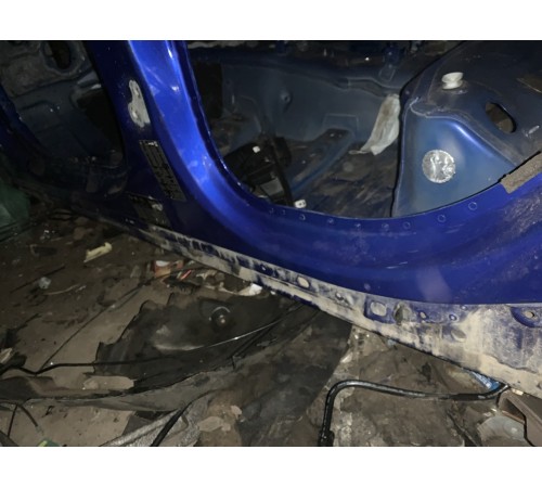 Порог со стойкой (левый)