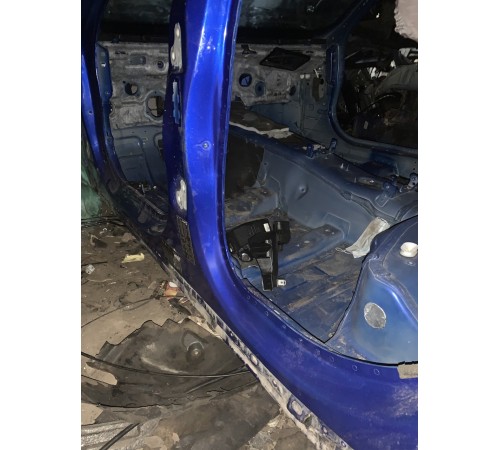 Порог со стойкой (левый)