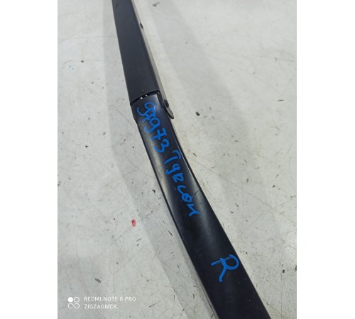 Поводок стеклоочистителя(правый)