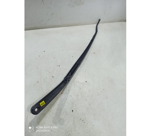 Поводок стеклоочистителя(правый)