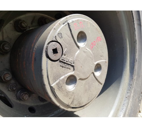 Направляющая колесной пары передняя правая