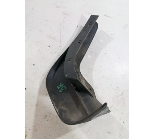 Брызговик задний правый