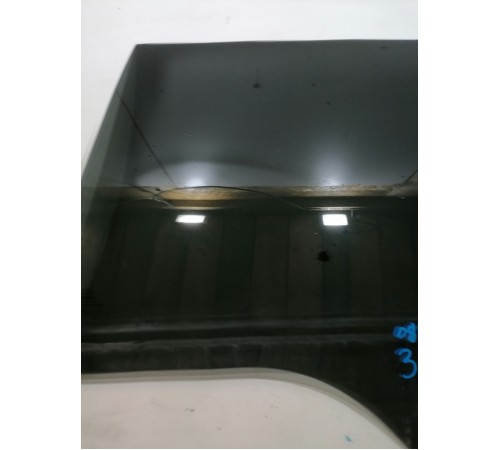 Стекло двери заднее левое