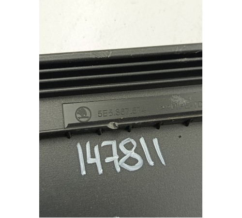 Накладка багажника