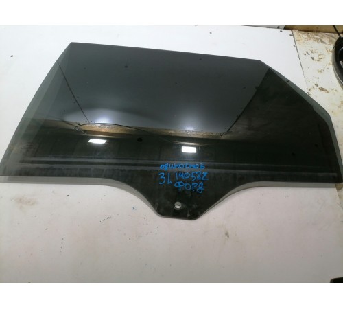 Стекло двери заднее левое