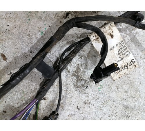 Электропроводка крышки багажника