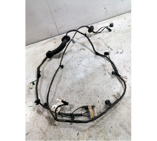 Электропроводка крышки багажника