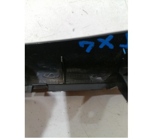 Накладка двери левая декоративная