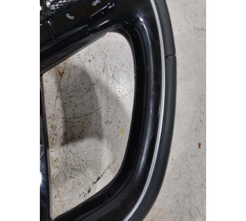 Рулевое колесо в сборе с многофункциональными кнопками