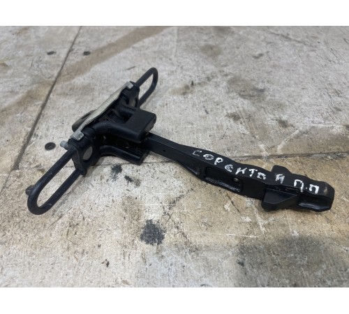 Ограничитель двери передней правой