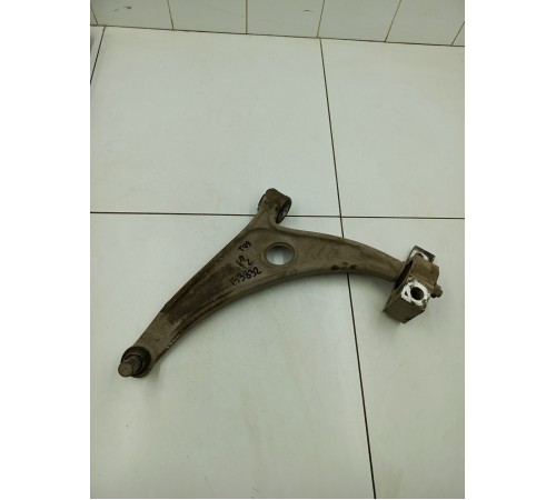 Рычаг подвески передний левый