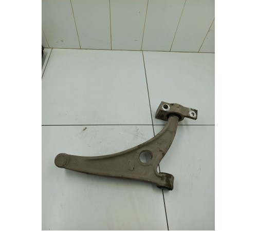 Рычаг подвески передний левый