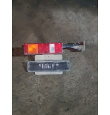 Фонарь задний правый в сборе с кронштейном