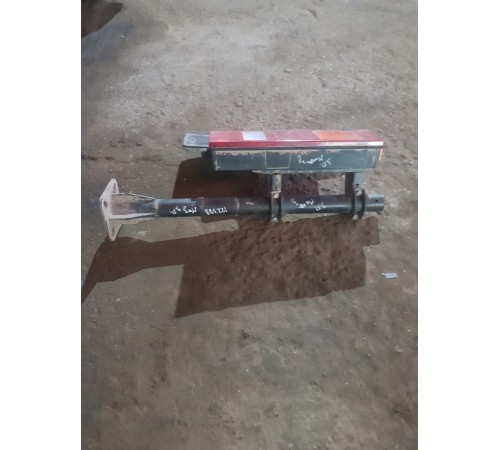 Фонарь задний правый в сборе с кронштейном