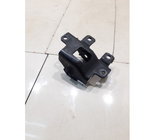 Кронштейн задней опоры кпп