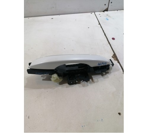 Ручка двери задняя правая наружная