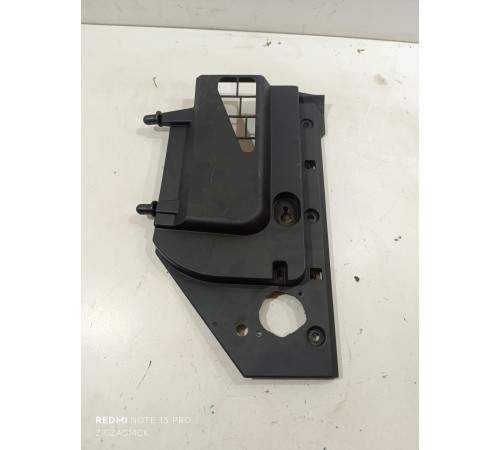 Накладка торпедо нижняя правая