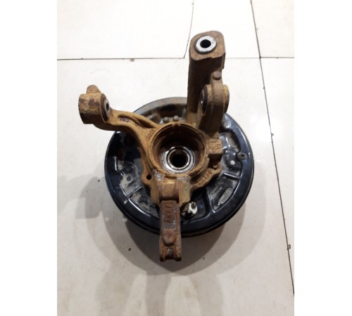 Кулак поворотный(задний правый)