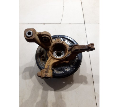 Кулак поворотный(задний правый)