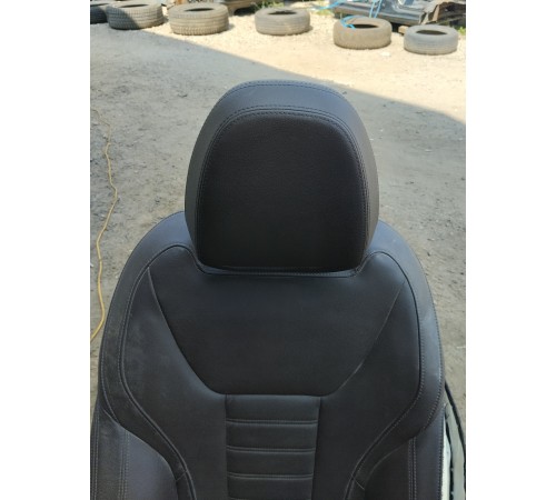 Сиденье переднее левое