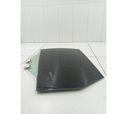 Стекло двери заднее левое