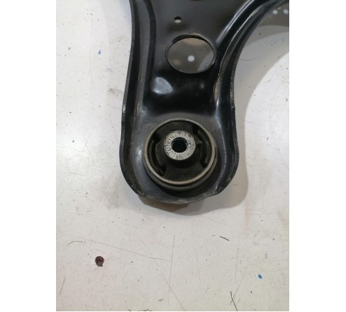 Рычаг подвески передний левый