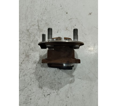 Ступица задняя левая