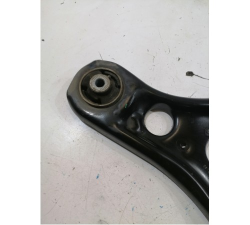 Рычаг подвески передний левый