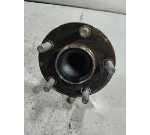 Ступица задняя левая