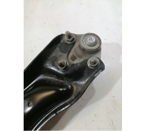 Рычаг подвески передний левый