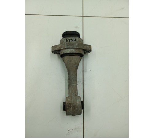 Опора двигателя задняя