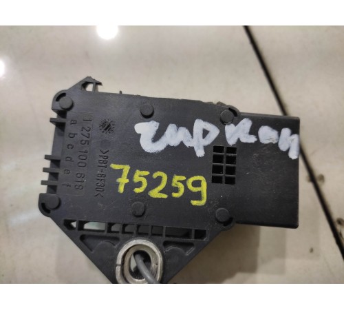 Датчик ускорения