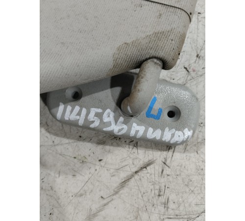 Солнцезащитный козырек левый