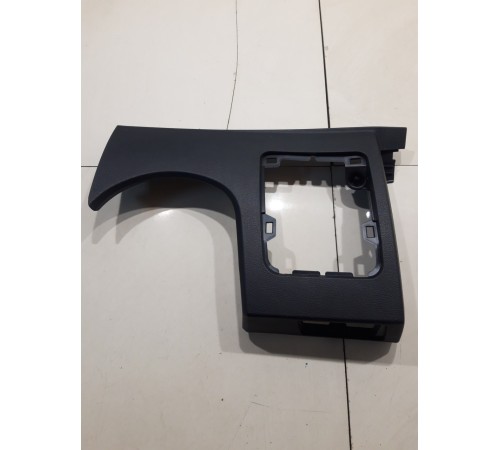 Накладка торпедо левая