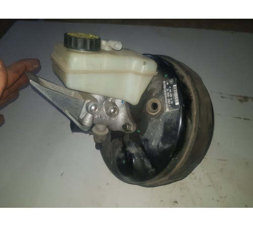 Вакуумный усилитель тормозов перед.