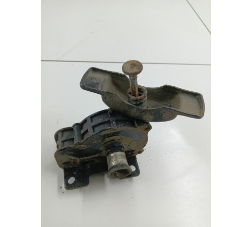 Механизм подъёма запасного колеса