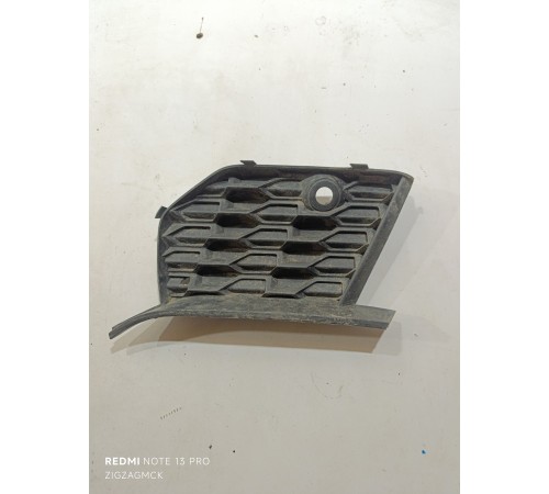 Решетка бампера молдинг передняя правая