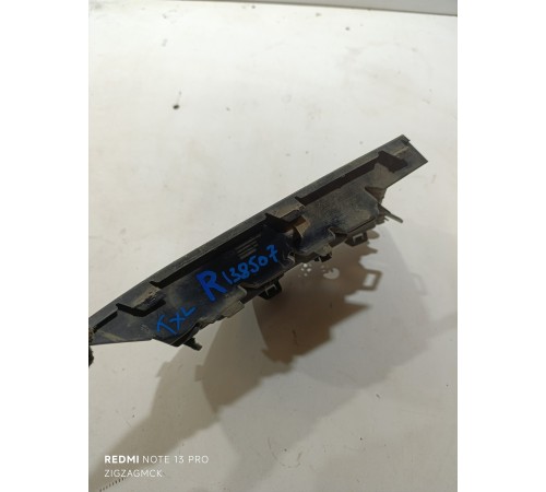 Решетка бампера молдинг передняя правая