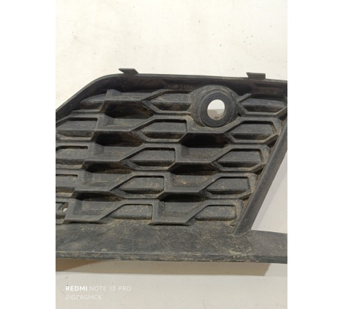 Решетка бампера молдинг передняя правая