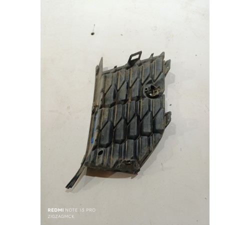 Решетка бампера молдинг передняя правая