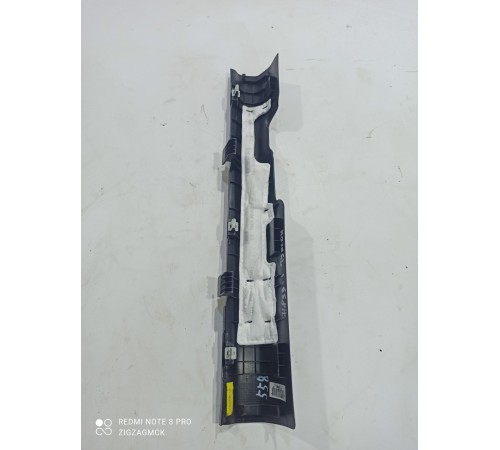 Накладка порога внутренняя передняя левая