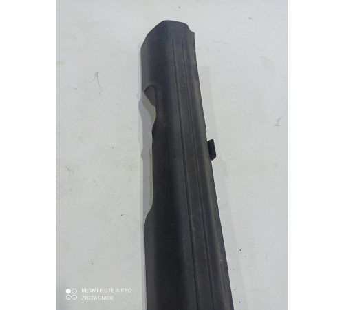 Накладка порога внутренняя передняя левая