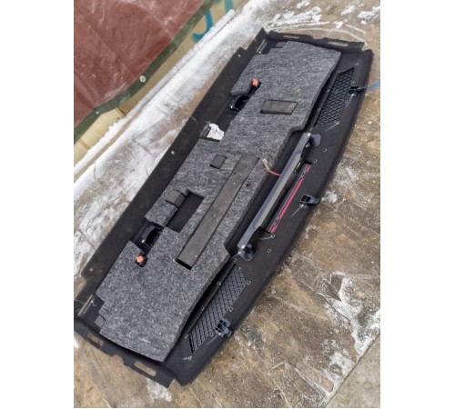 Задняя полка