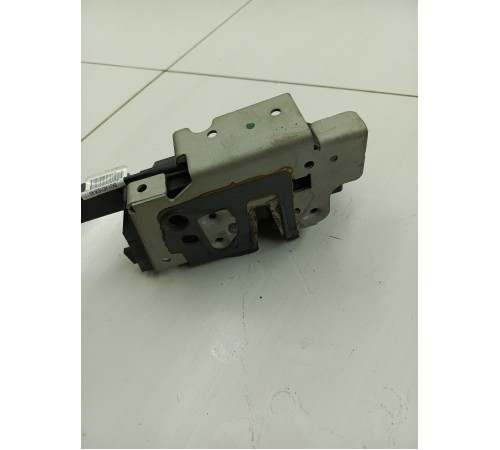 Замок двери задней правой