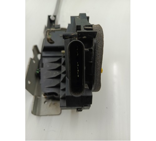 Замок двери задней правой