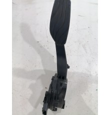 Педаль акселератора (газа)