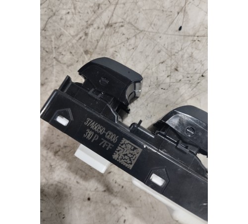 Блок управления стеклоподъемниками передний левый